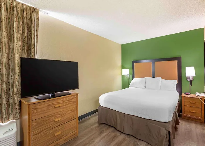Extended Stay America Select Suites - Orlando - Lake Mary - 1040 Greenwood Blvd